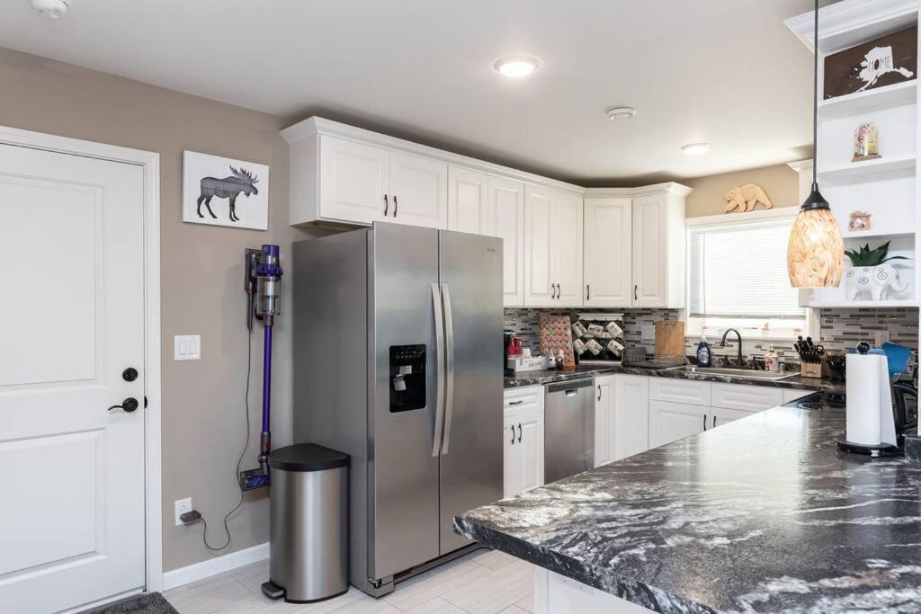Birch Hill Retreat Great Location2+Garage+Aurora Vila Fairbanks Exterior foto