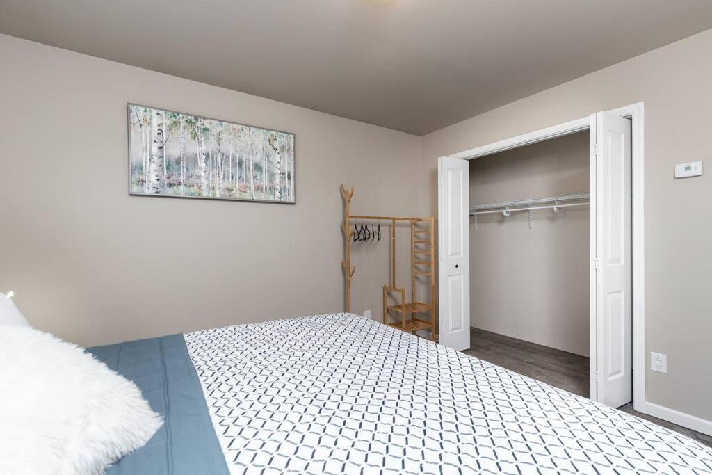 Birch Hill Retreat Great Location2+Garage+Aurora Vila Fairbanks Exterior foto