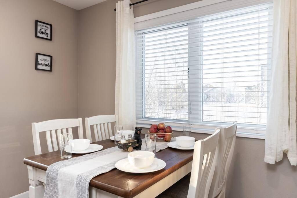 Birch Hill Retreat Great Location2+Garage+Aurora Vila Fairbanks Exterior foto